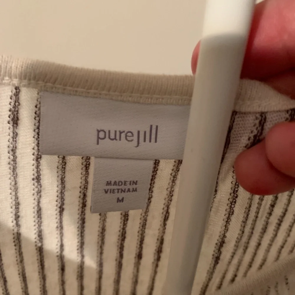Pure Jill J jill scoop neck top. Maybe‎ I wore it once?!